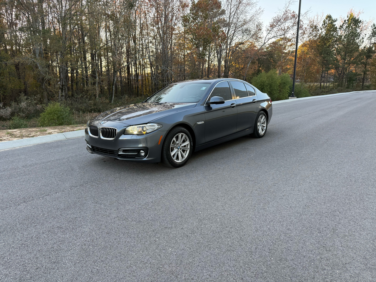 2016 BMW 5-Series 528i