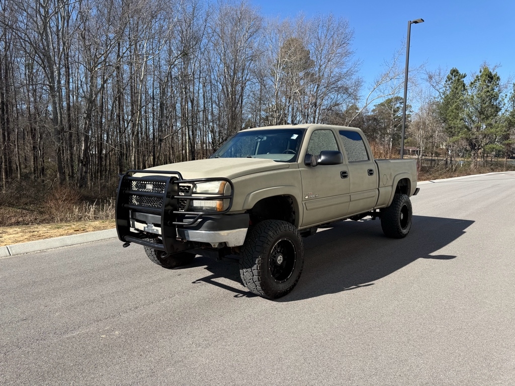 2005 Chevrolet Silverado 2500HD Crew Cab Long Bed 4WD