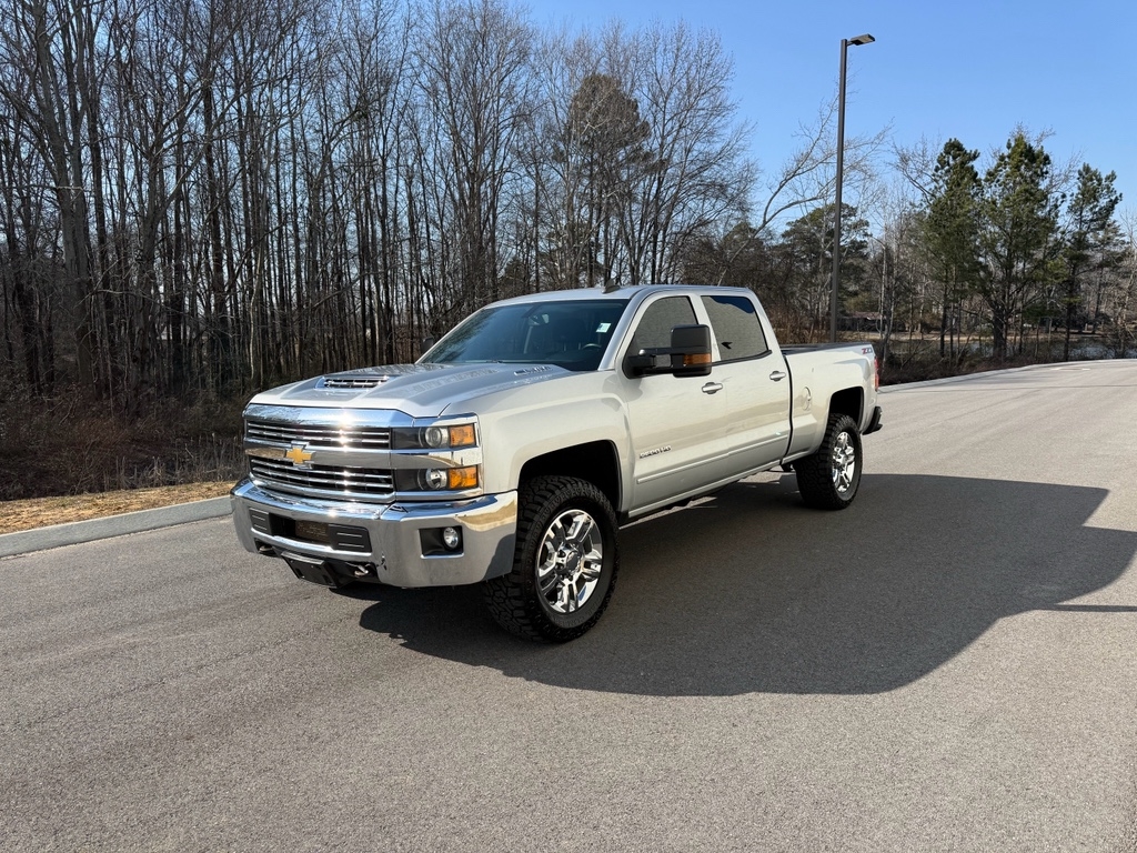 2018 Chevrolet Silverado 2500HD LT Crew Cab 4WD