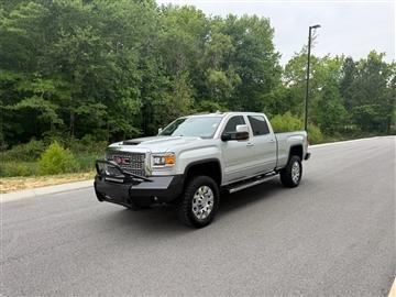 2018 GMC Sierra 2500HD Denali Crew Cab 4WD