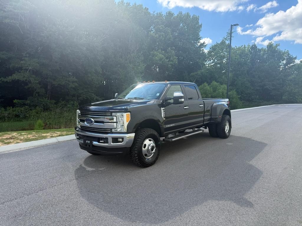 2017 Ford F-350 SD Lariat Crew Cab LWB DRW 4WD
