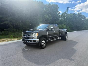 2017 Ford F-350 SD Lariat Crew Cab LWB DRW 4WD