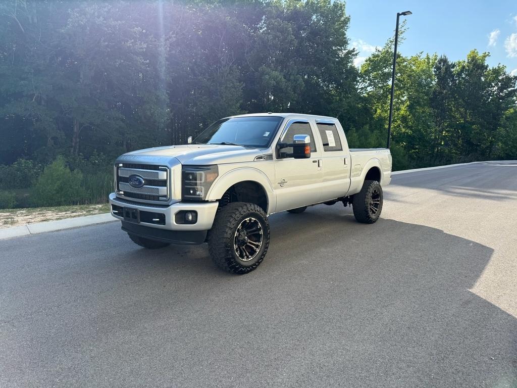 2014 Ford F-250 XLT 4x4 Crew Cab 172 in's photo