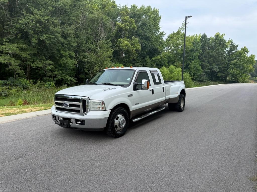 2006 Ford F-350 SD XL Crew Cab Long Bed 2WD DRW