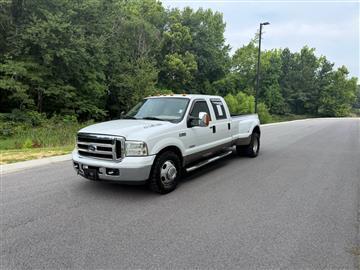 2006 Ford F-350 SD XL Crew Cab Long Bed 2WD DRW