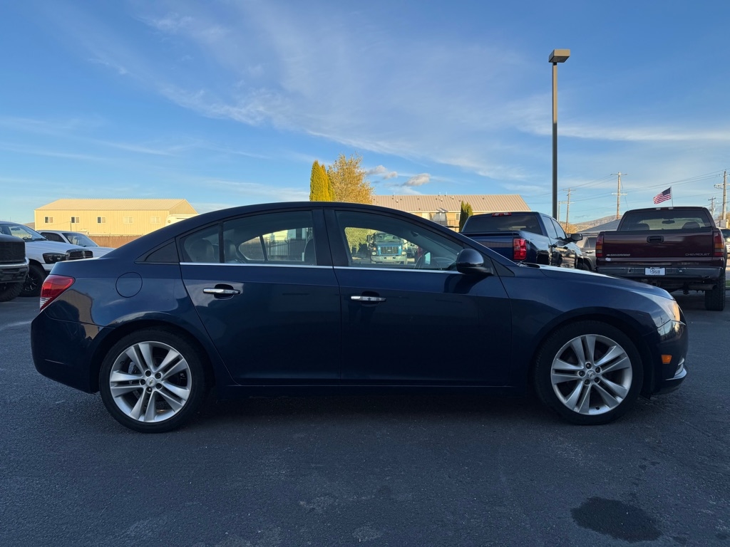 Chevrolet Cruze  2011