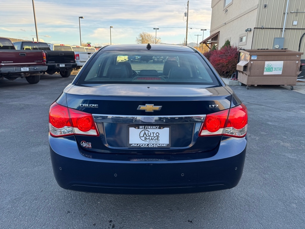 Chevrolet Cruze  2011