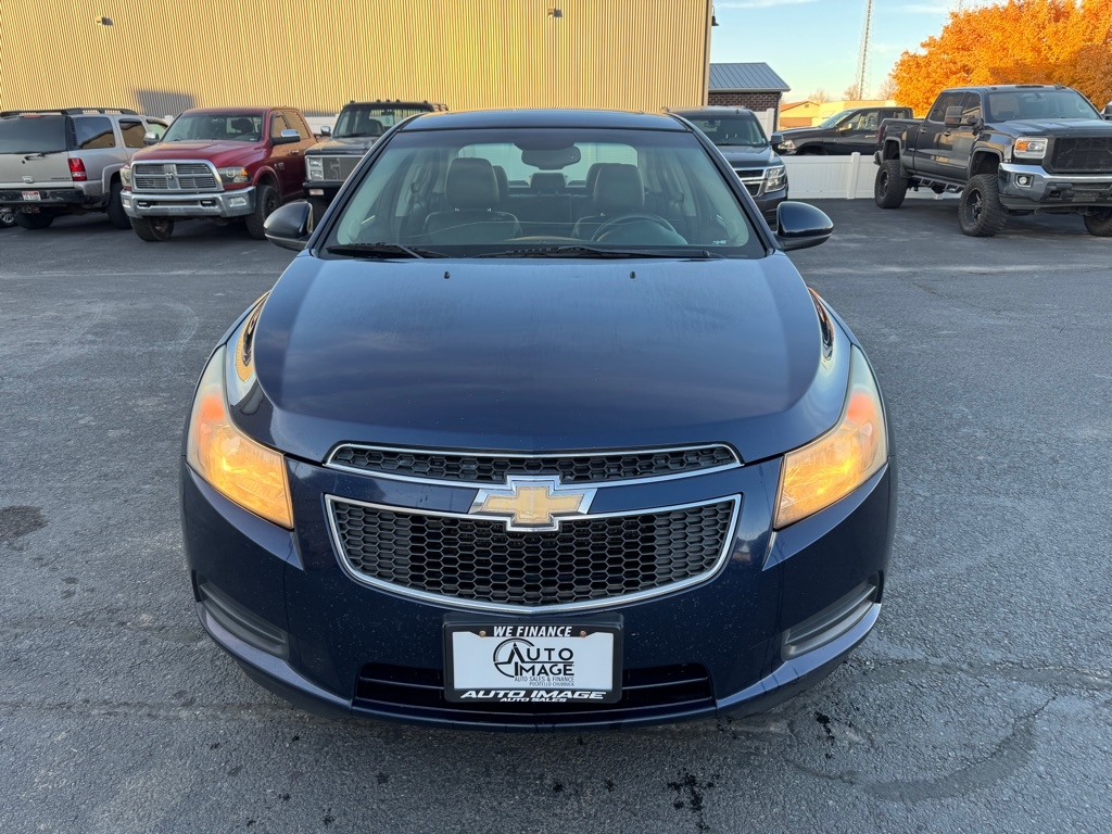 Chevrolet Cruze  2011