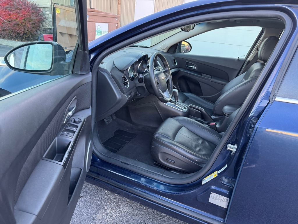 Chevrolet Cruze  2011