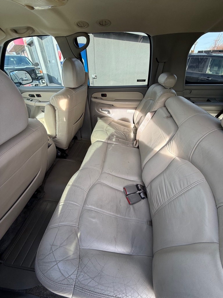 Chevrolet Suburban  2001