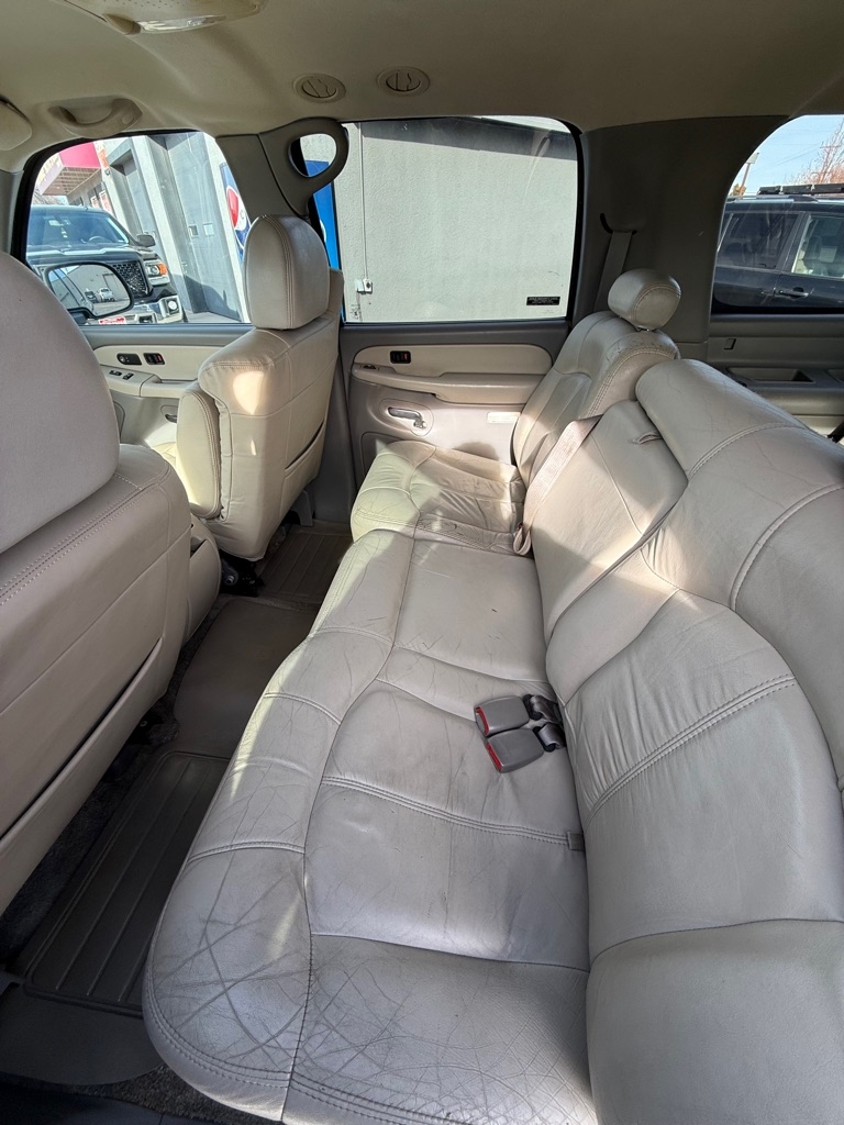 Chevrolet Suburban  2001