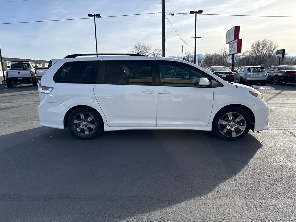2012 Toyota Sienna SE