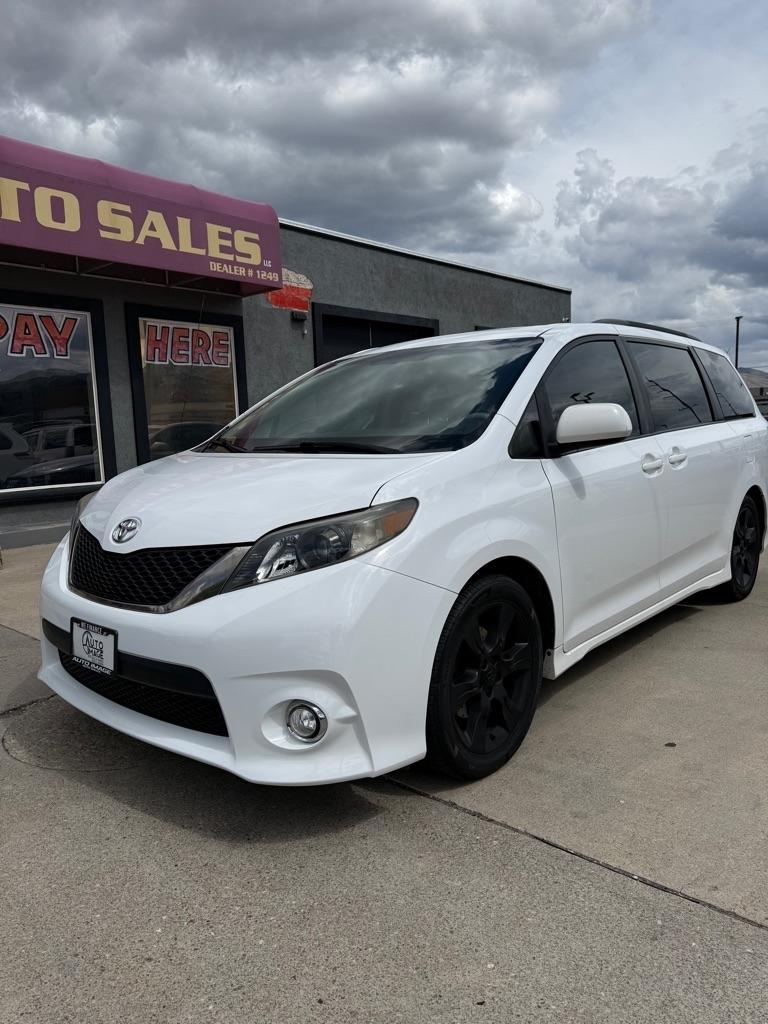 2012 Toyota Sienna SE
