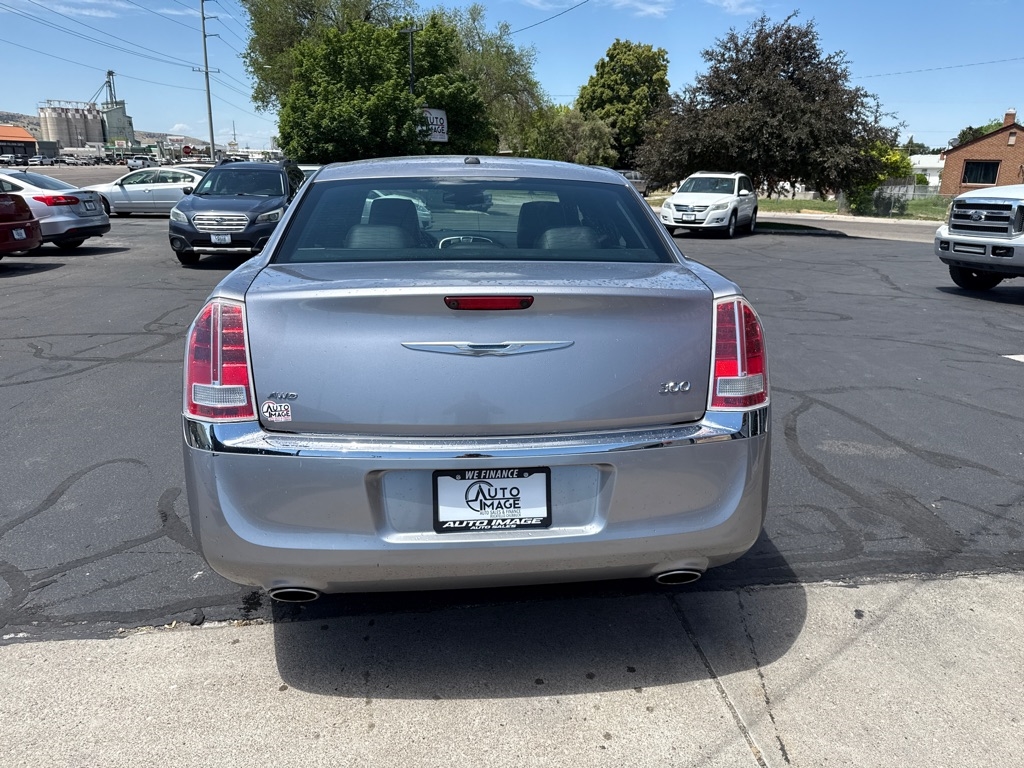 Chrysler 300  2014