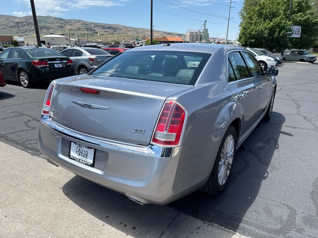 Chrysler 300  2014