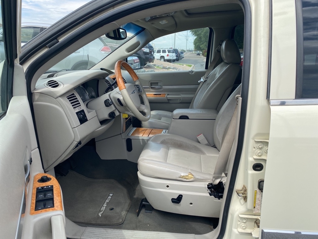 Chrysler Aspen  2007