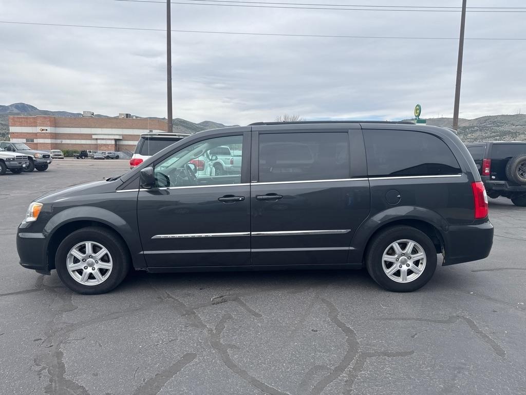 Chrysler Town & Country  2011