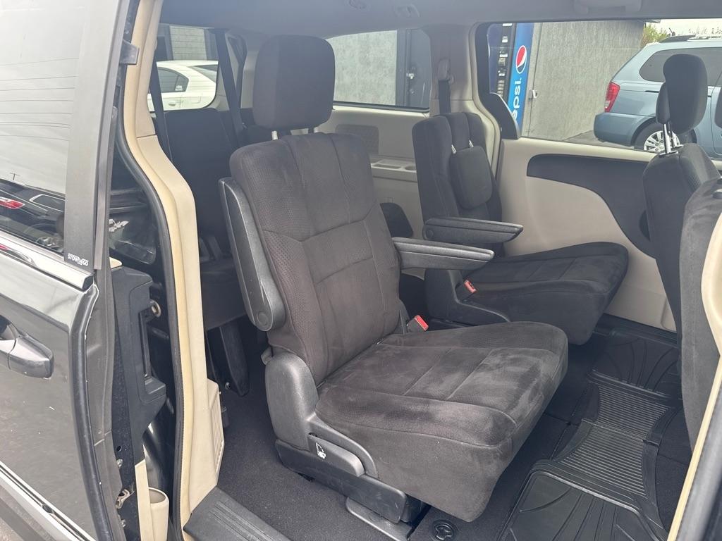 Chrysler Town & Country  2011