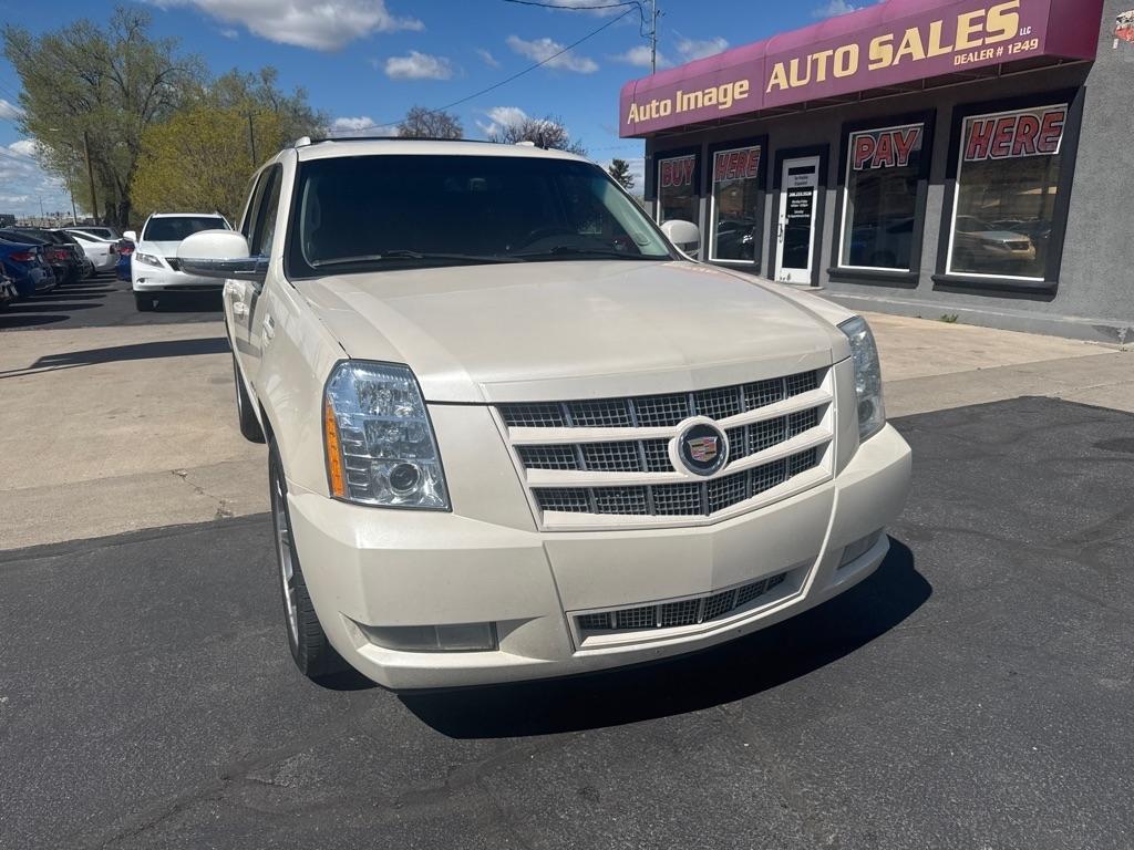 Cadillac Escalade  2013