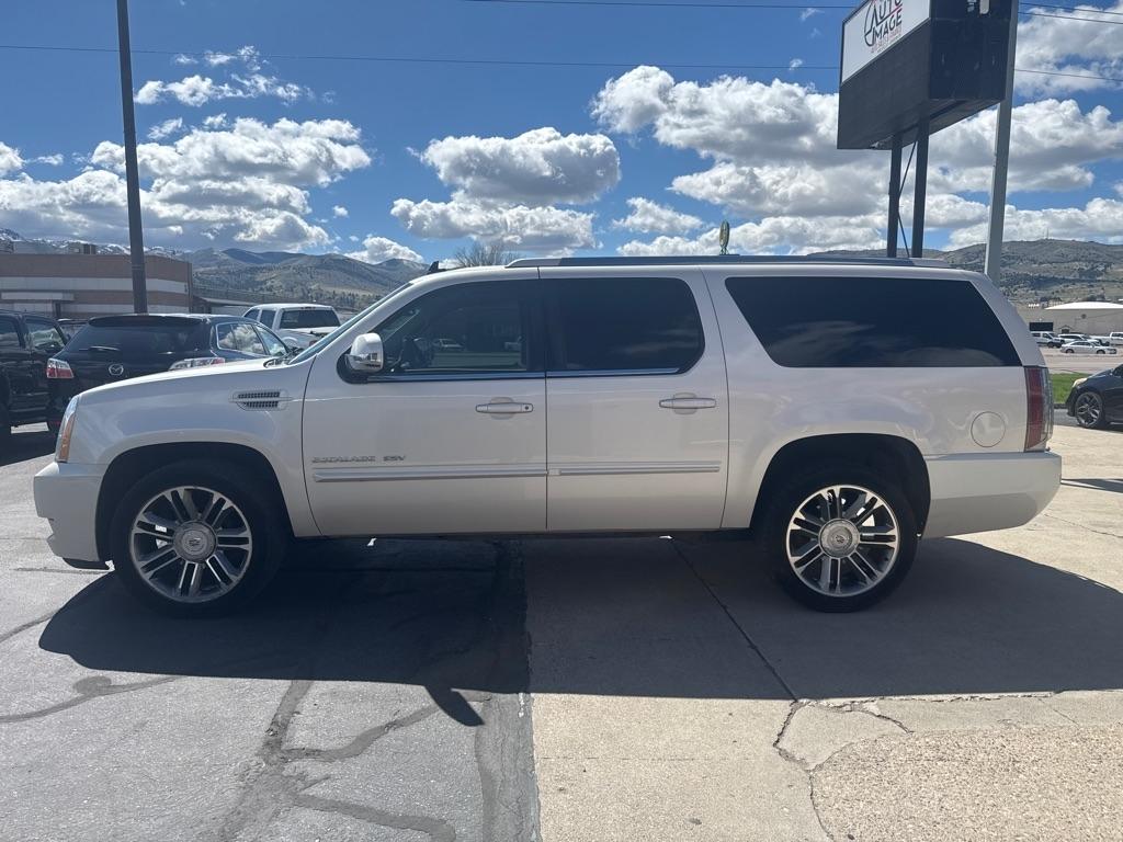 Cadillac Escalade  2013