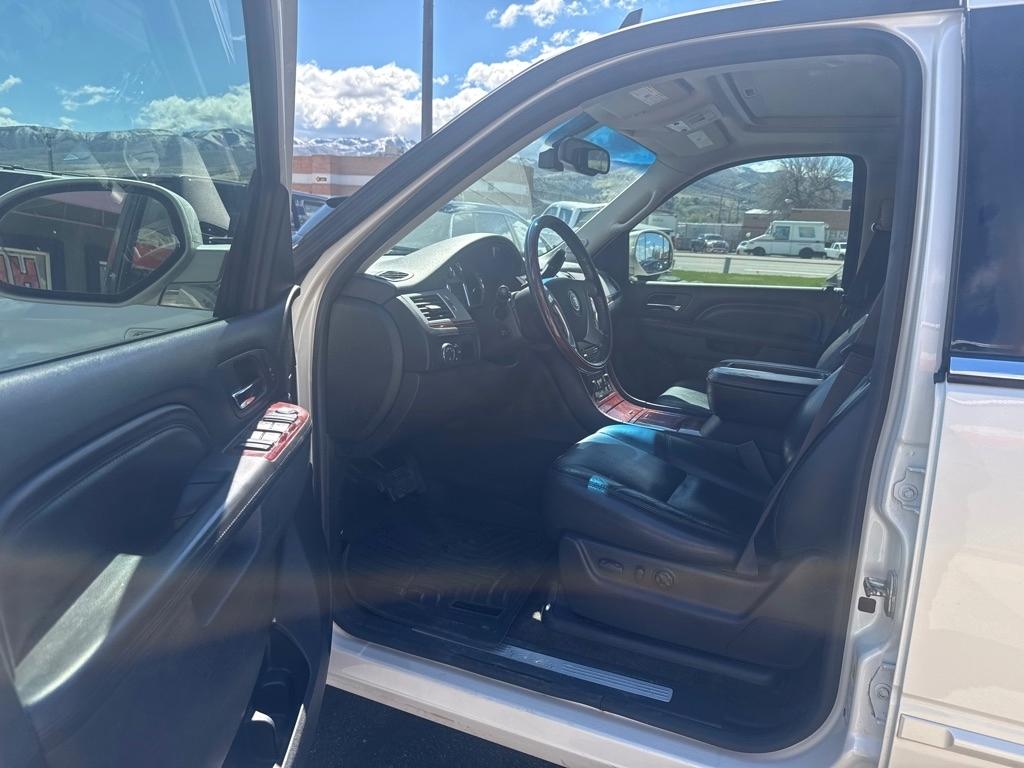 Cadillac Escalade  2013