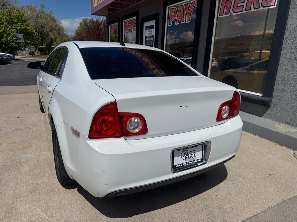 Chevrolet Malibu  2010