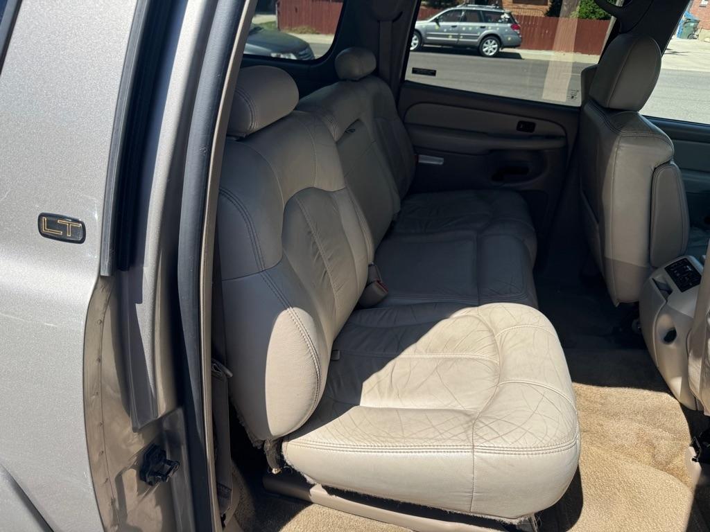 Chevrolet Suburban  2002
