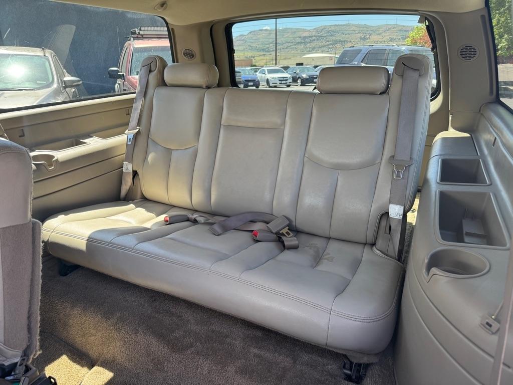 Chevrolet Suburban  2002