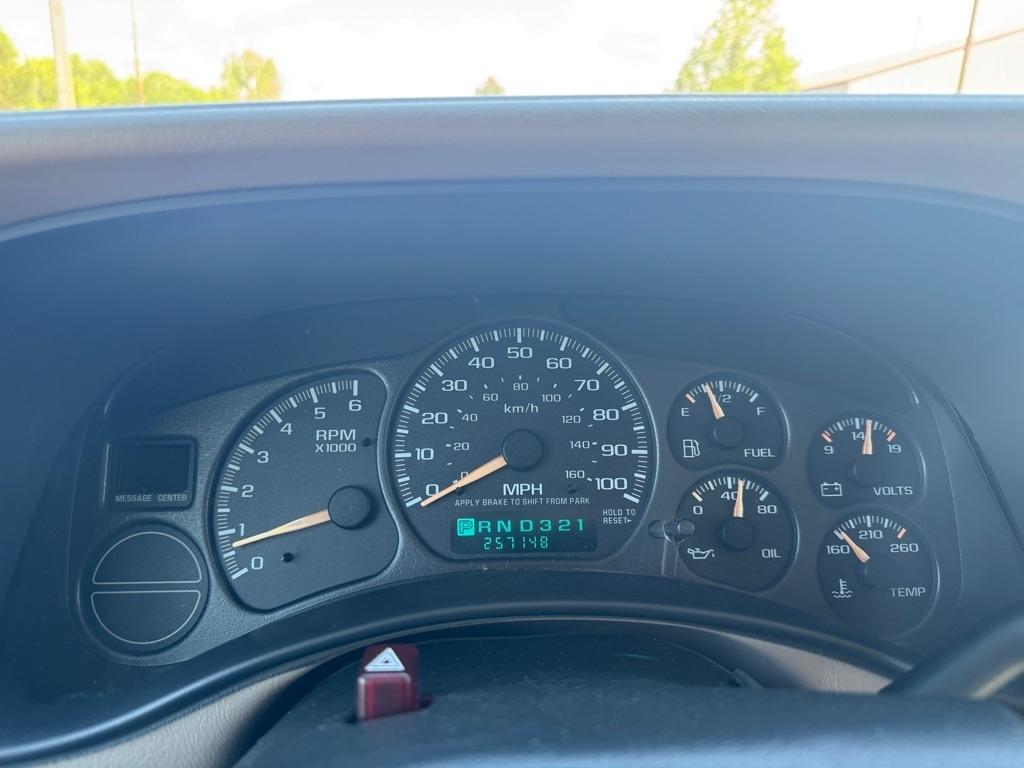 Chevrolet Suburban  2002