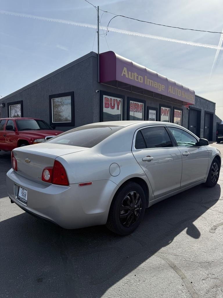 Chevrolet Malibu  2008