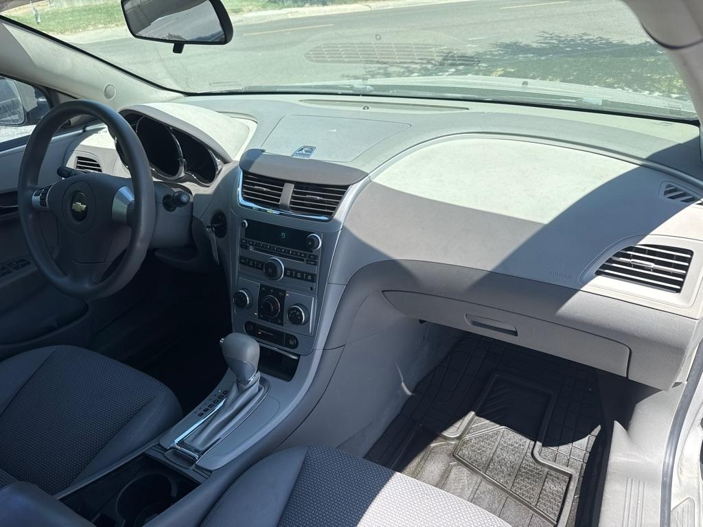 Chevrolet Malibu  2008