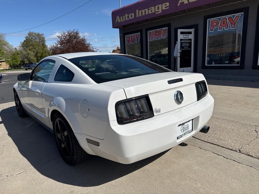 Ford Mustang  2008