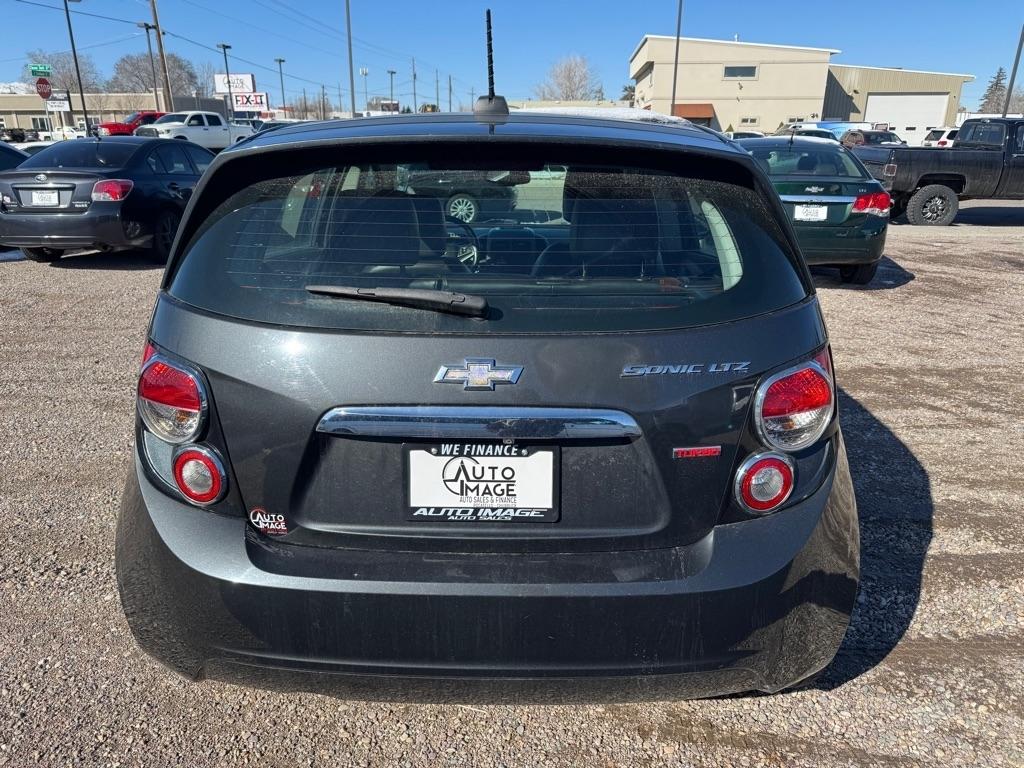 Chevrolet Sonic  2015