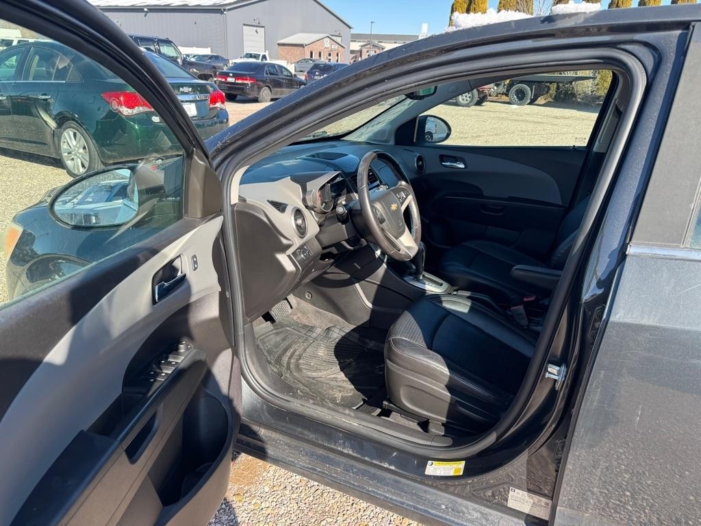 Chevrolet Sonic  2015