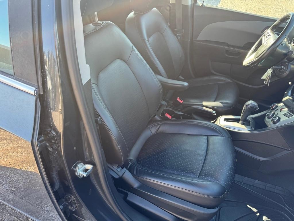 Chevrolet Sonic  2015