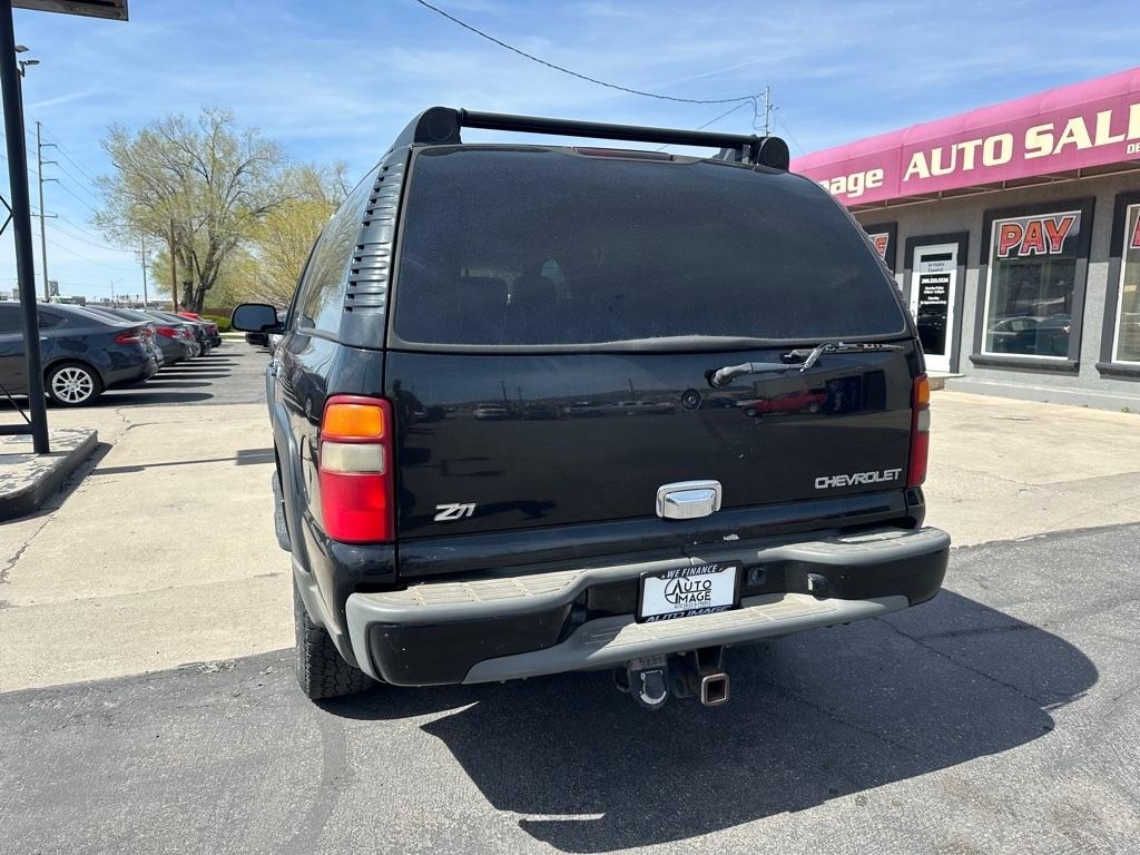 Chevrolet Suburban  2003