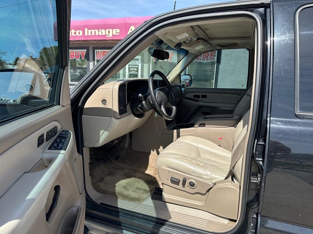 Chevrolet Suburban  2003