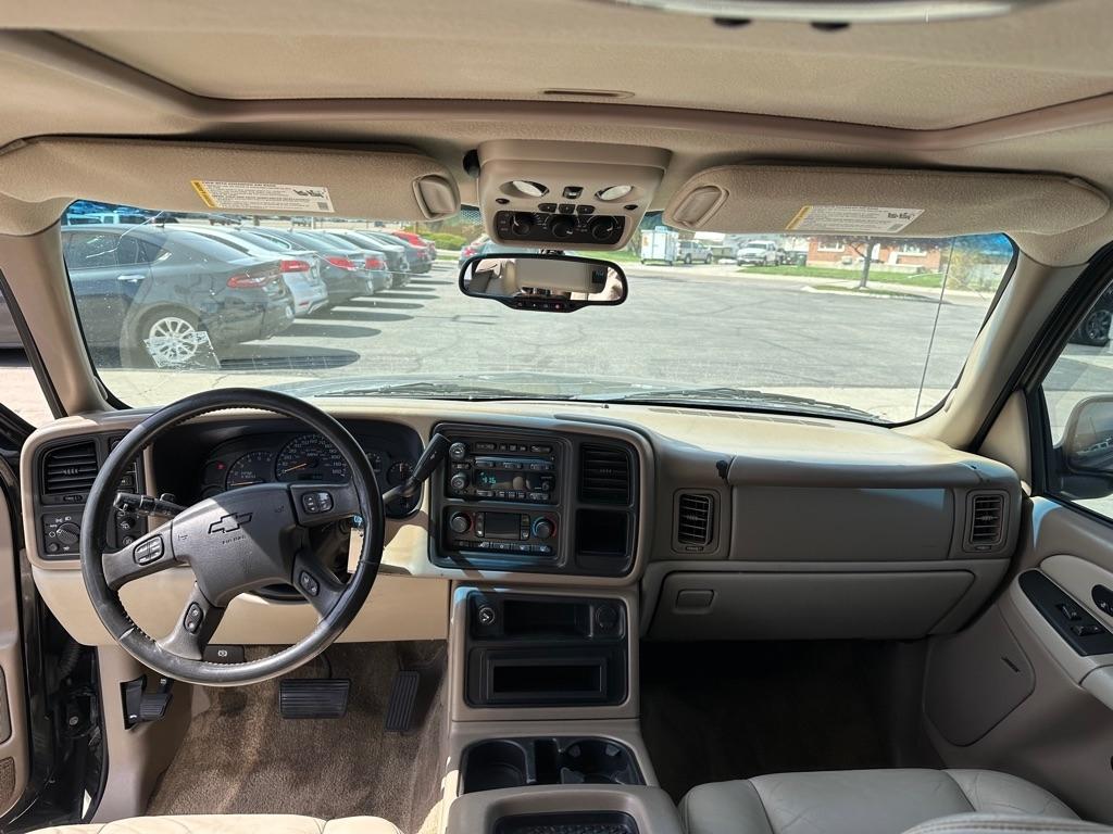 Chevrolet Suburban  2003