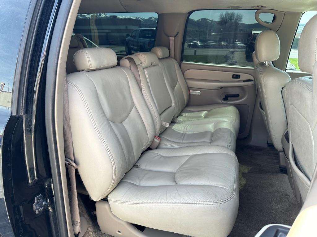 Chevrolet Suburban  2003