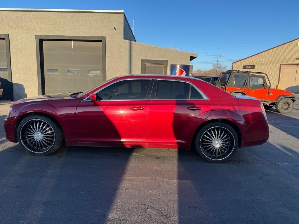 Chrysler 300  2013