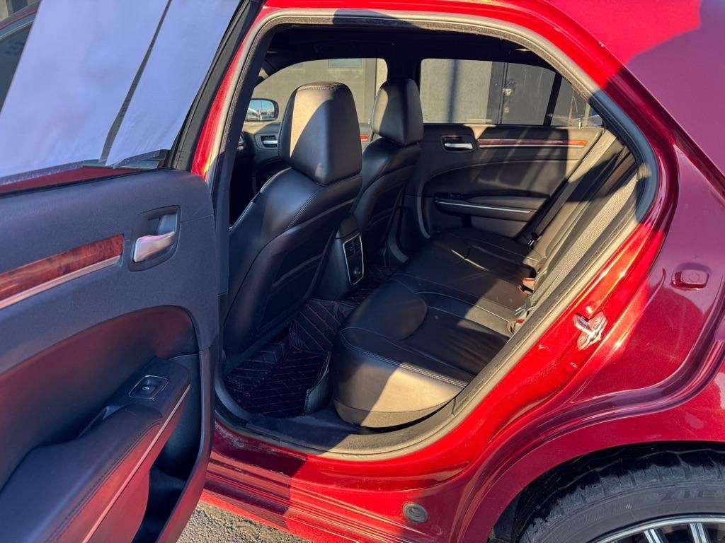 Chrysler 300  2013