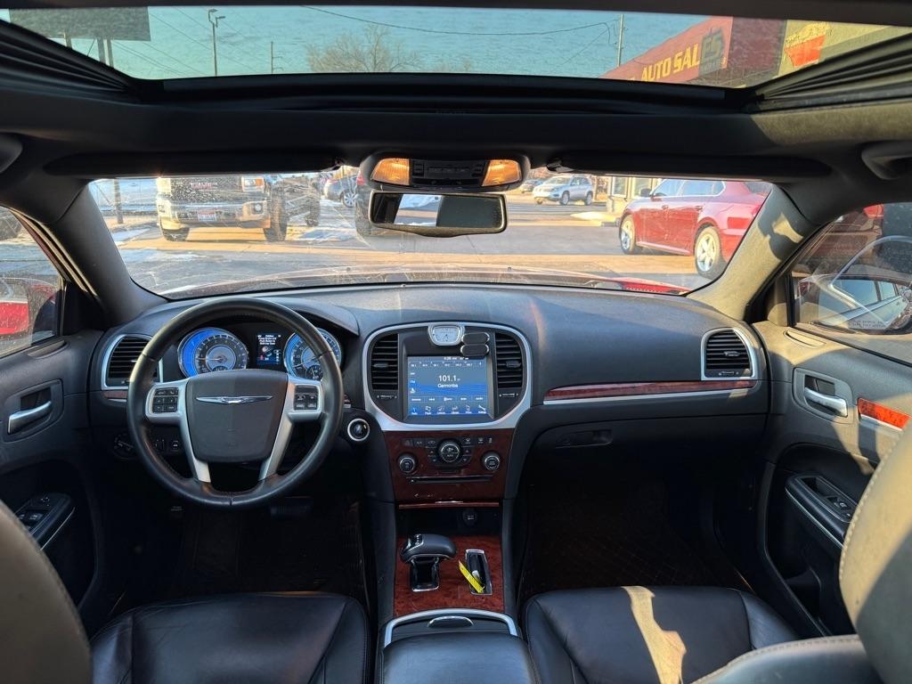 Chrysler 300  2013