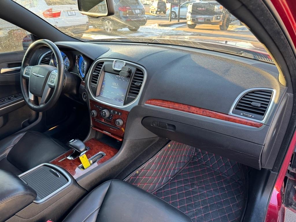 Chrysler 300  2013