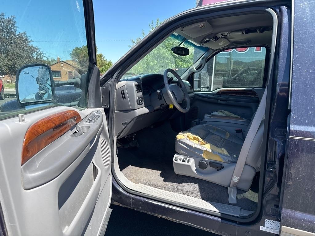 Ford Excursion  2000