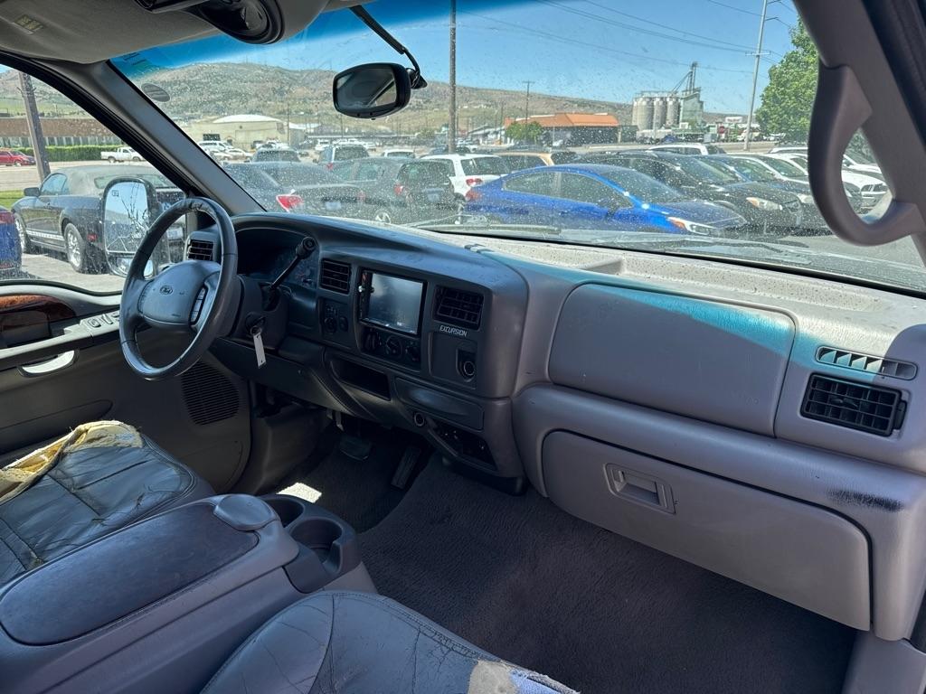 Ford Excursion  2000