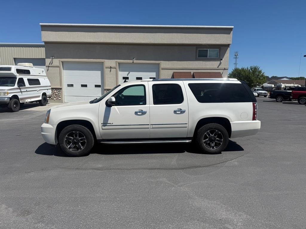 2013 GMC Yukon Denali AWD's photo