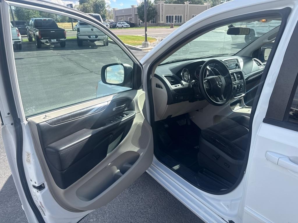 Dodge Grand Caravan  2014