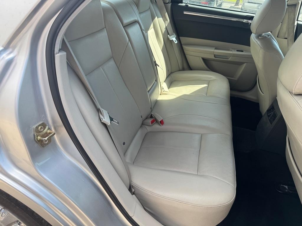 Chrysler 300  2007