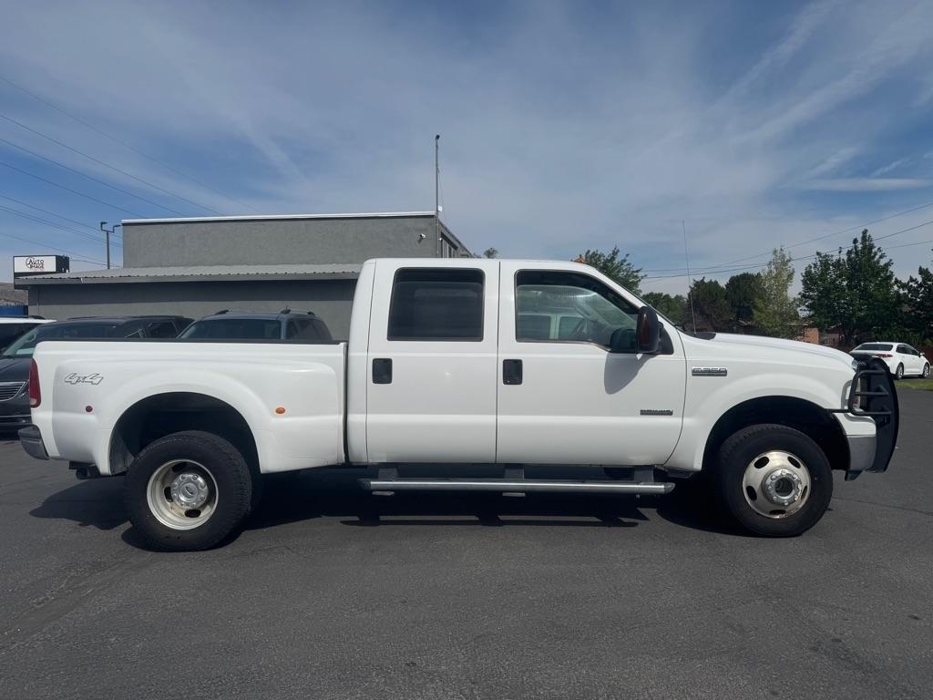 2005 Ford F-350 Lariat 4x4 Crew Cab SWB DRW's photo