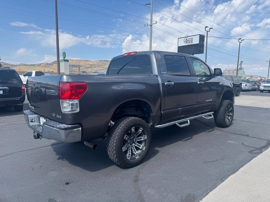 Toyota Tundra  2012